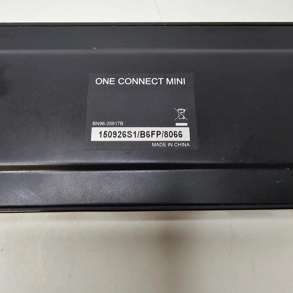 Samsung One Connect Mini Box BN96-35817B HDMI Hub Optical Audio Out Black